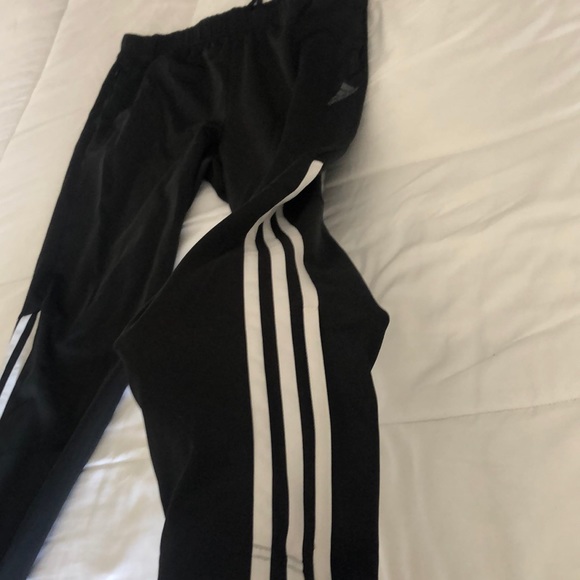 Joggers - Picture 2 of 4